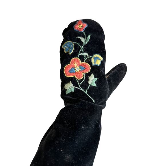 Vintage Black Velvet Bohemian Floral Embroidered Mittens - Picture 1 of 6